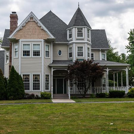 Exquisite Victorian Apartment Springfield Exterior photo