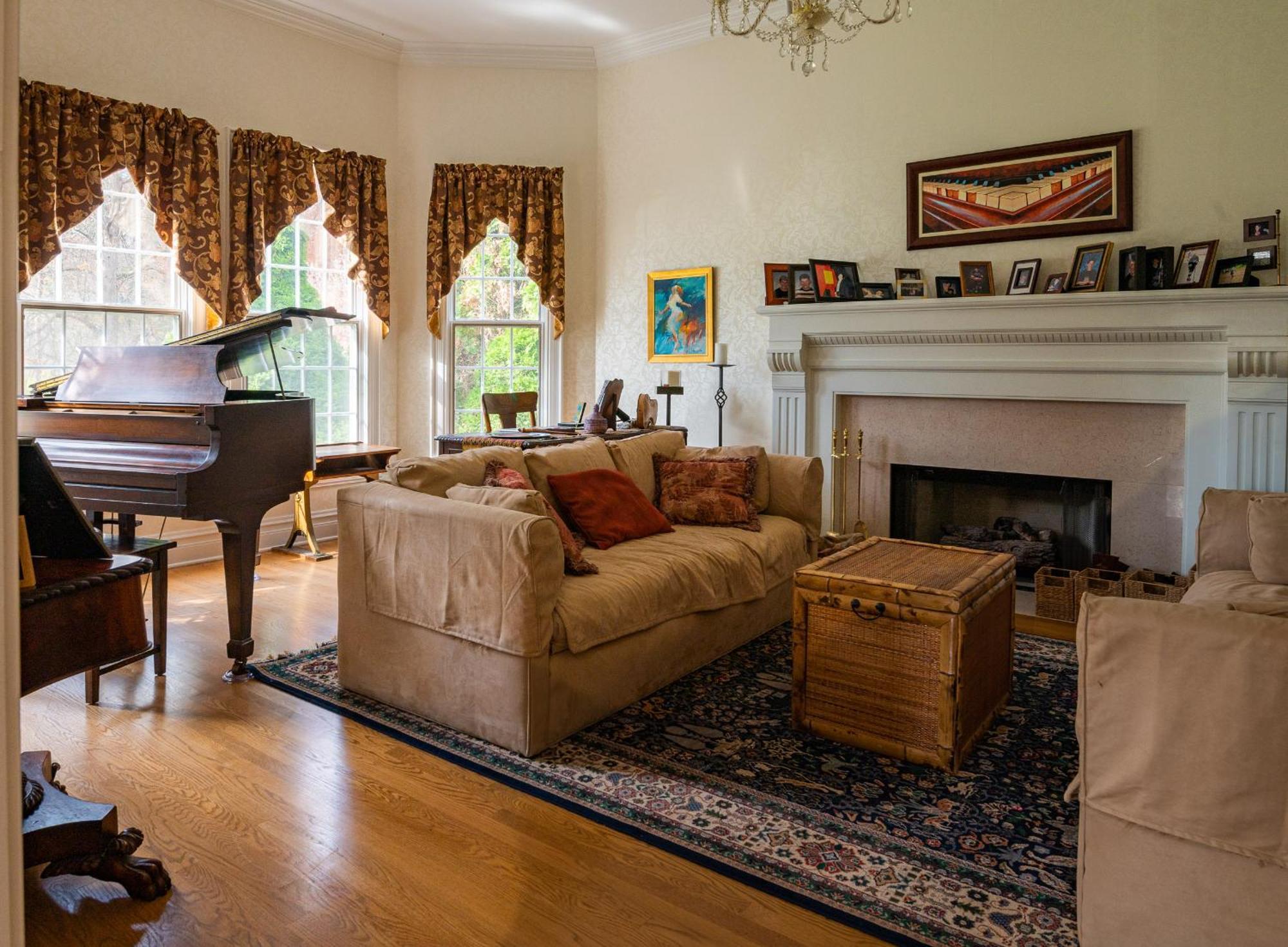 Exquisite Victorian Apartment Springfield Exterior photo